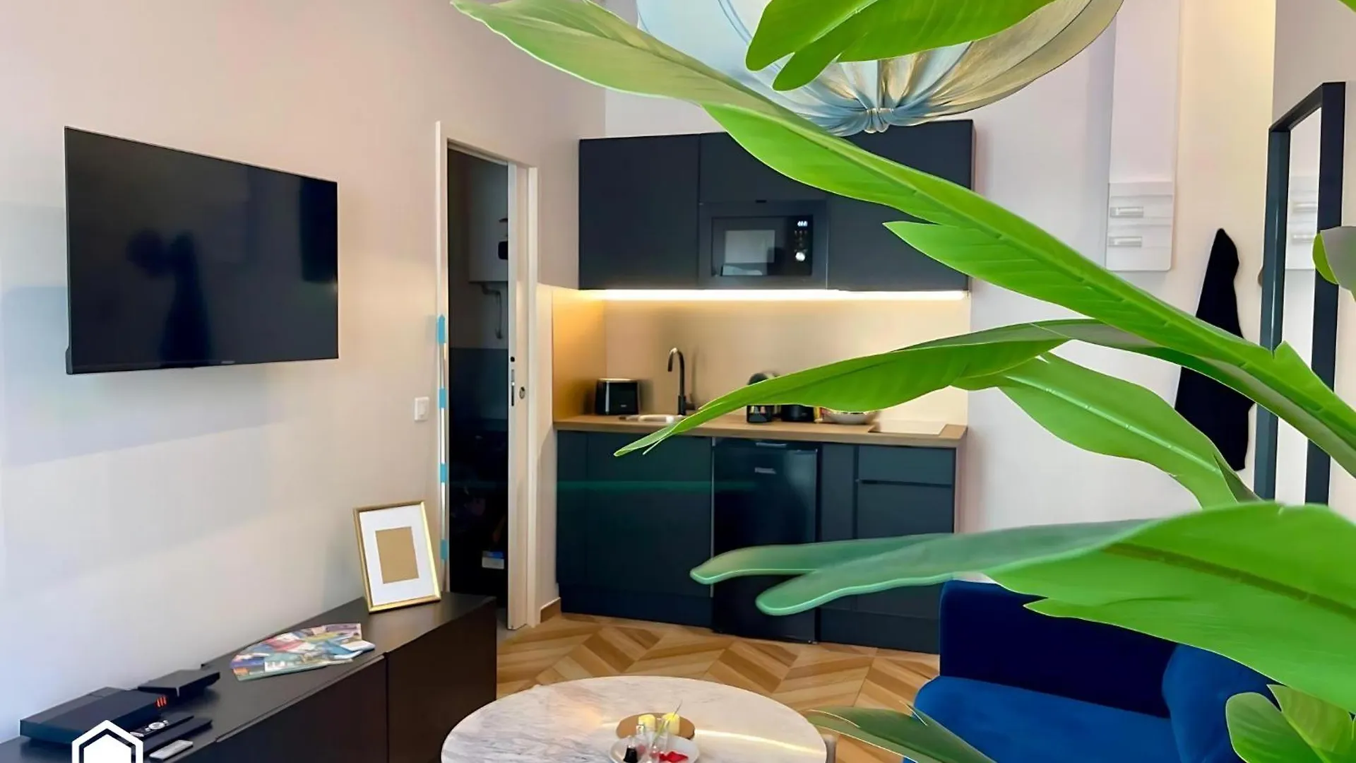 ניס Luxurious Apartment - Seaside - Spa Bath - Wifi - Ac